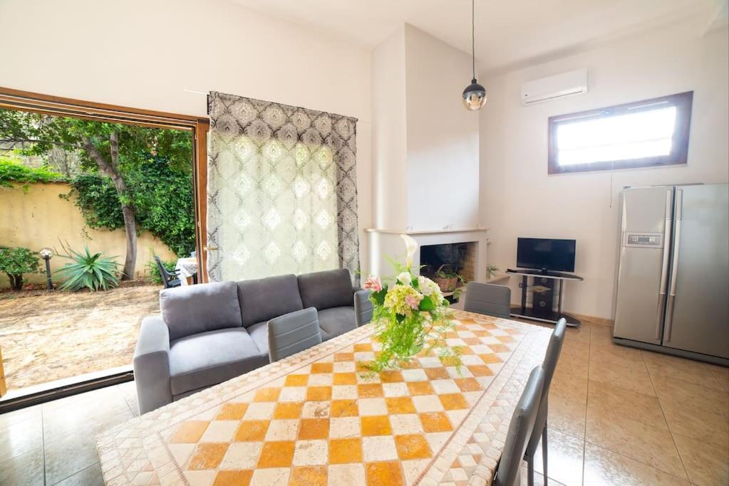 Villa Casa Di Betty à Càbras Extérieur photo